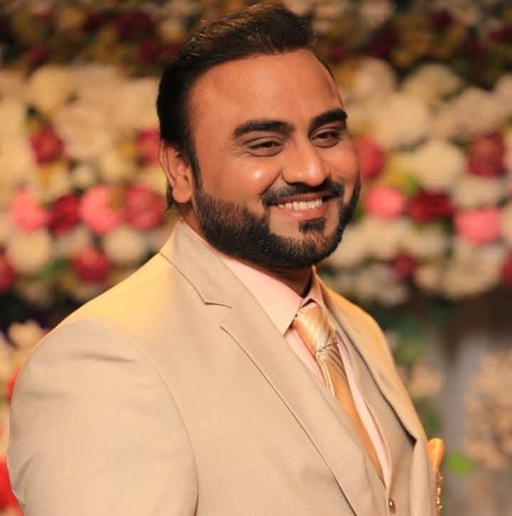 Community Manager EarnInside